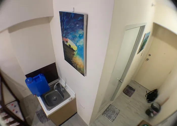 Female Sharing In Mandaluyong City Hostel *